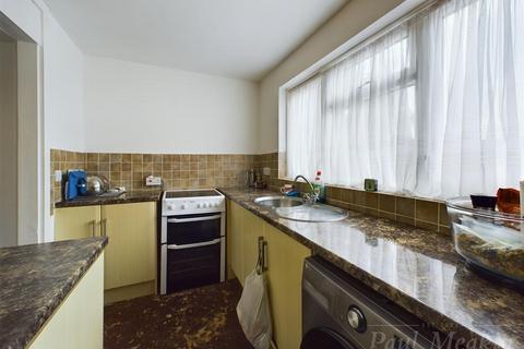 1 bedroom flat for sale, Thorpe Close, New Addington