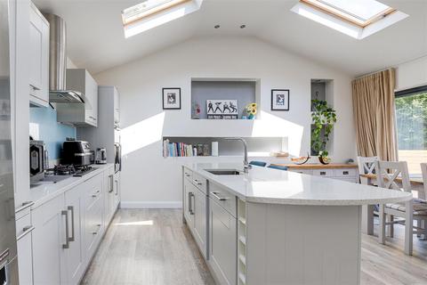 15 Barnet Road, Nottingham, NG3 7AQ