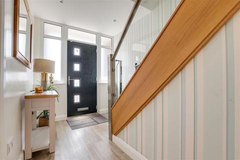 15 Barnet Road, Nottingham, NG3 7AQ