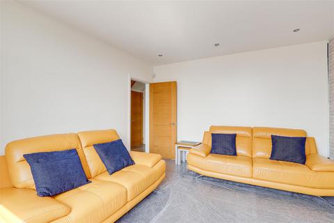 15 Barnet Road, Nottingham, NG3 7AQ