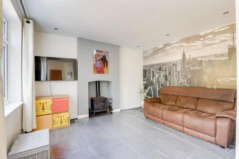 15 Barnet Road, Nottingham, NG3 7AQ