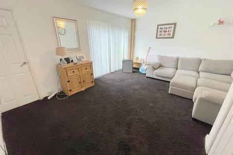 8 Henderson Close, Bramford, Ipswich, IP8 4EZ
