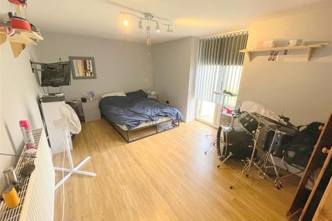8 Henderson Close, Bramford, Ipswich, IP8 4EZ
