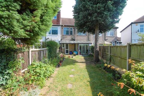 3 bedroom terraced house for sale, Gomshall Avenue, Wallington SM6