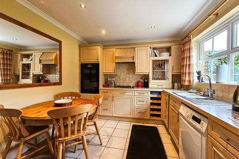 4 bedroom detached house for sale, Fallow Fields, Barnstaple EX32