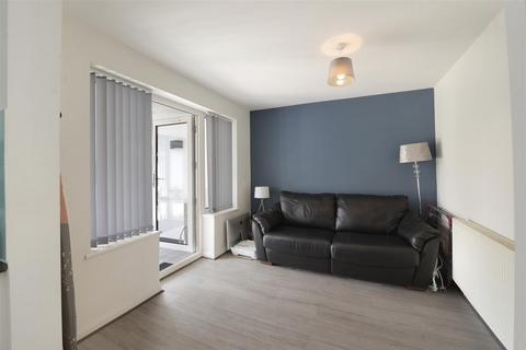 28 Allington Road, Paddock Wood, Tonbridge, TN12 6AN
