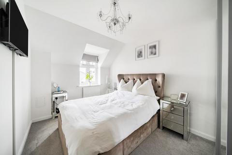 1 bedroom flat for sale, Mackintosh Street, Bromley