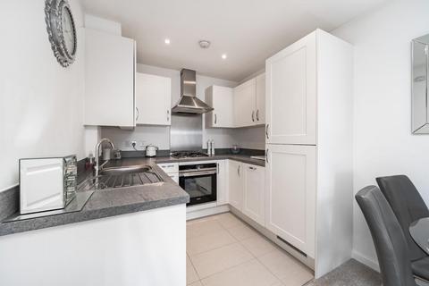 1 bedroom flat for sale, Mackintosh Street, Bromley