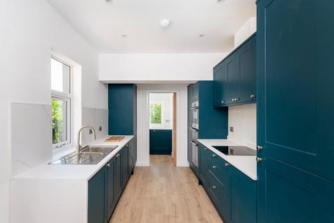 62 Ashgrove Road, Bedminster, Bristol, BS3 3JW