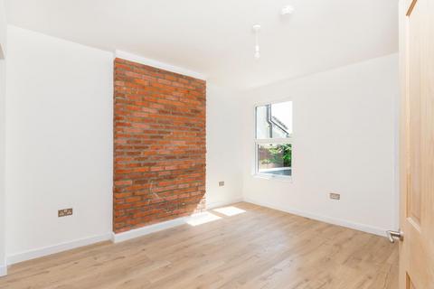 62 Ashgrove Road, Bedminster, Bristol, BS3 3JW
