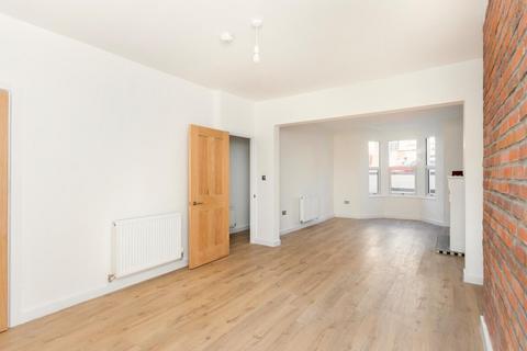 62 Ashgrove Road, Bedminster, Bristol, BS3 3JW