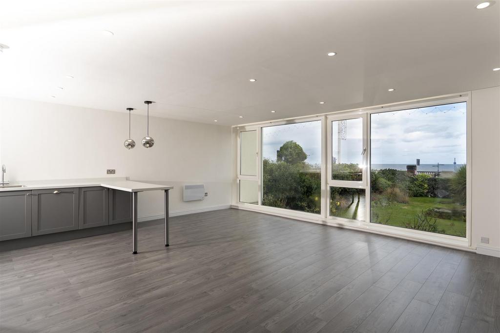 Living Room/Kitchen