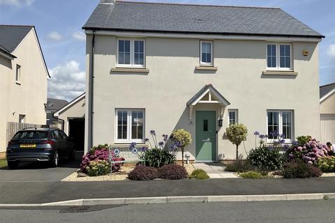 4 bedroom detached house for sale, Rhes Brickyard Row, Llanelli