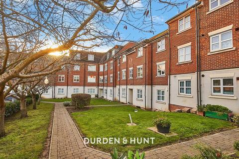 2 bedroom apartment for sale, Valley Hill, Hubbard Court Valley Hill, IG10