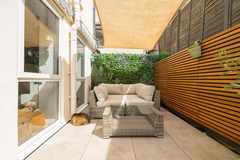 Garden Flat, 161 Hotwell Road, Bristol, BS8 4RY