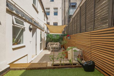 Garden Flat, 161 Hotwell Road, Bristol, BS8 4RY