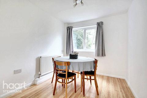 3 bedroom end of terrace house for sale, Vardon Road, Stevenage