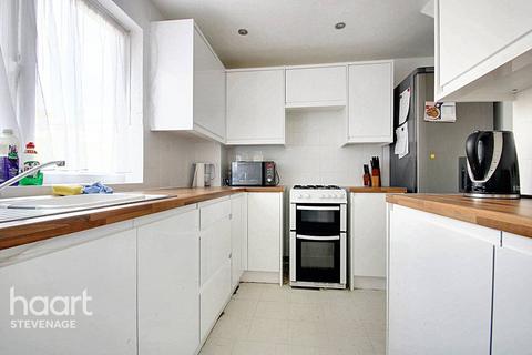 3 bedroom end of terrace house for sale, Vardon Road, Stevenage