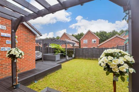 3 bedroom end of terrace house for sale, Wenham Drive, Maidstone, Kent