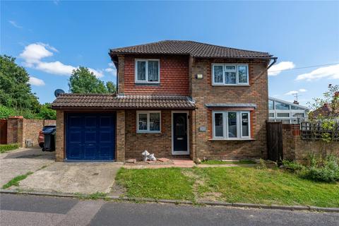 2 bedroom detached house for sale, Station Road, Harrietsham, ME17