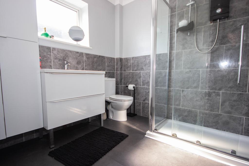 Ensuite