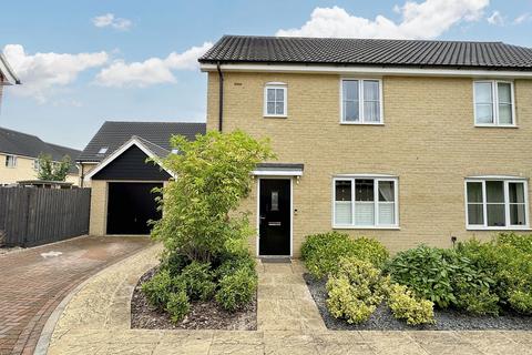 3 bedroom semi-detached house for sale, Sunburst Green, Soham