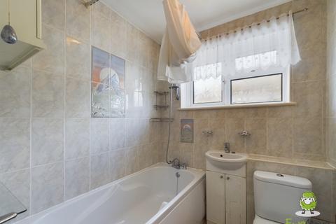 20 Denham Drive, Basingstoke, RG22 6LR