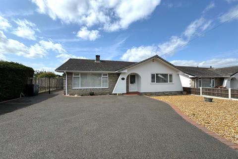 3 bedroom detached bungalow for sale, Ferndown