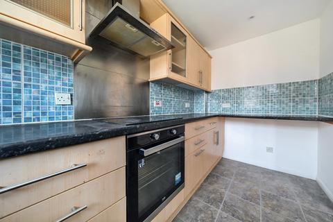 2 bedroom apartment for sale, Armoury Road, London