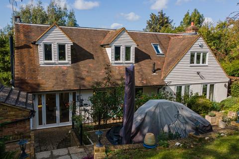 5 bedroom detached house for sale, Kings Road, Chalfont St. Giles, HP8