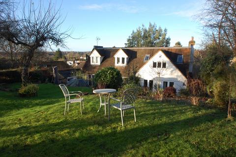 46 Kings Road, Chalfont St Giles, HP8 4HP