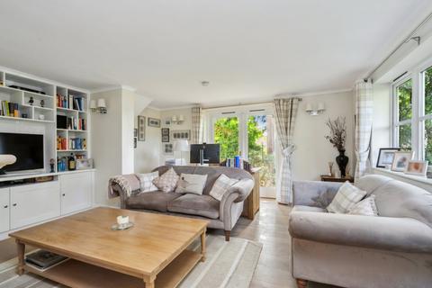 46 Kings Road, Chalfont St Giles, HP8 4HP