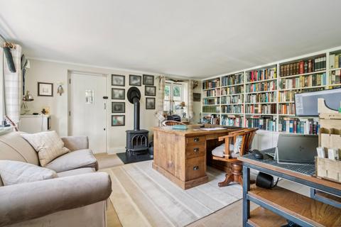 46 Kings Road, Chalfont St Giles, HP8 4HP