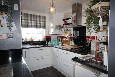 2 bedroom terraced house for sale, Harrington Close, Newbury, RG14