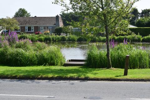 undefined, Pondside, Wootton, DN39