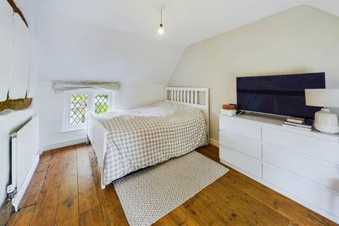 2 bedroom cottage for sale, St Johns Road, Boxmoor