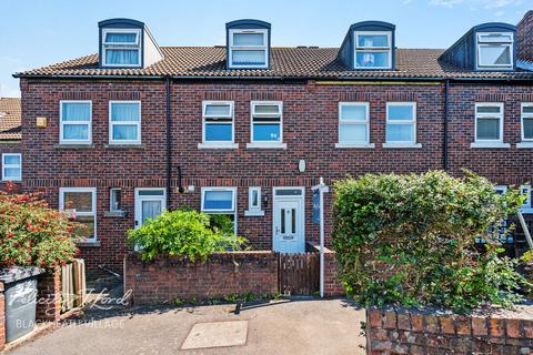 3 bedroom townhouse for sale, Grace Close, London