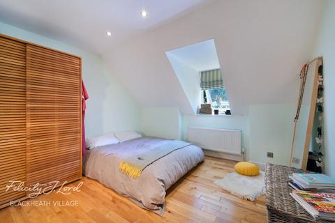 38 Grace Close, London, SE9 4JE