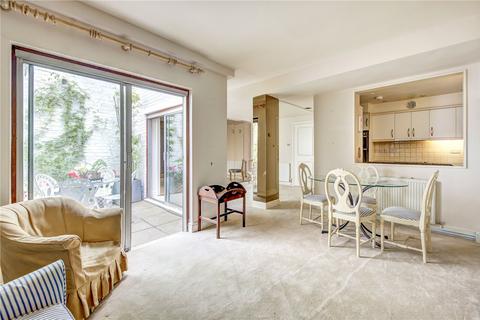 1 bedroom apartment for sale, Vicarage Gate, London, W8