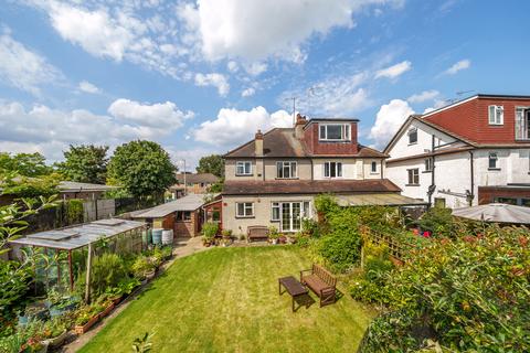 126 Latchmere Road, Kingston Upon Thames, KT2 5TU