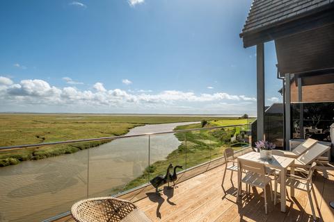 3 bedroom penthouse for sale, Estuary View, Lytham, FY8