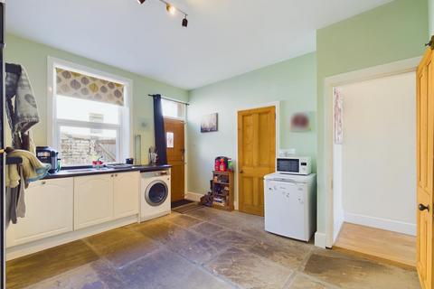 2 bedroom terraced house to rent, Brook Street, Skipton, BD23