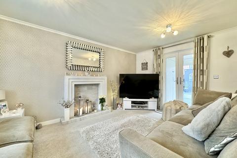 3 bedroom townhouse for sale, Goldcrest Road, Allerton Bywater