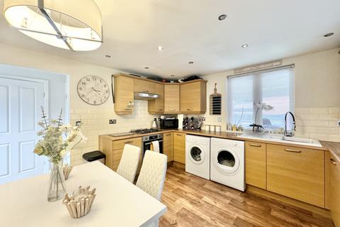 3 bedroom townhouse for sale, Goldcrest Road, Allerton Bywater