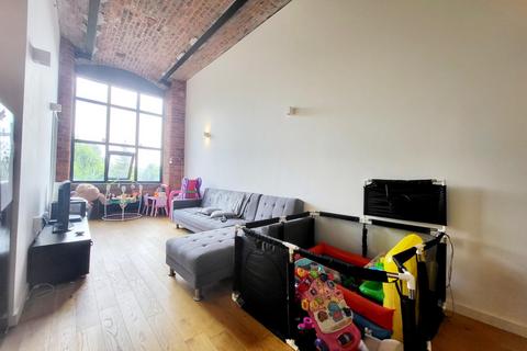 2 bedroom flat for sale, Elisabeth Gardens, Reddish, Stockport, SK5