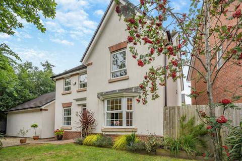 4 bedroom detached house for sale, Clos Telyn, Pontypool