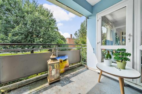 2 bedroom flat for sale, Tulse Hill, Brixton