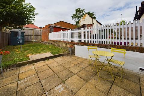 2 bedroom cottage for sale, Corner Hall, Hemel Hempstead