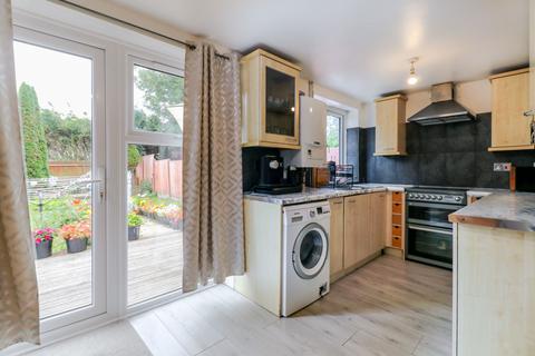 3 bedroom terraced house for sale, Hoe Lane, EN1