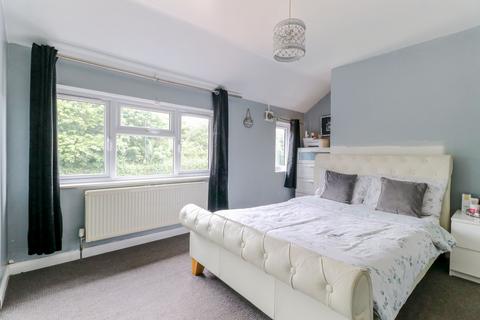 3 bedroom terraced house for sale, Hoe Lane, EN1